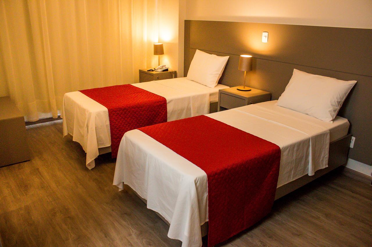 Ity Hotel Cristalina Esterno foto