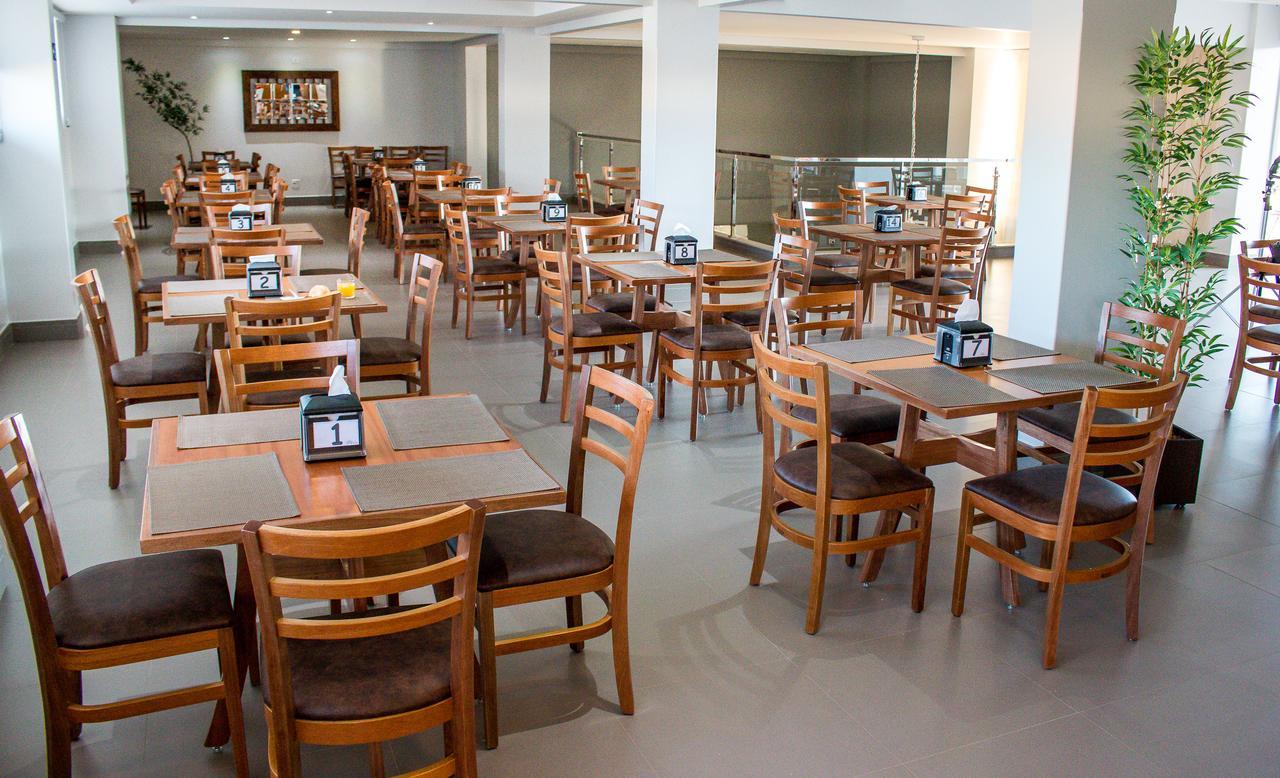 Ity Hotel Cristalina Esterno foto