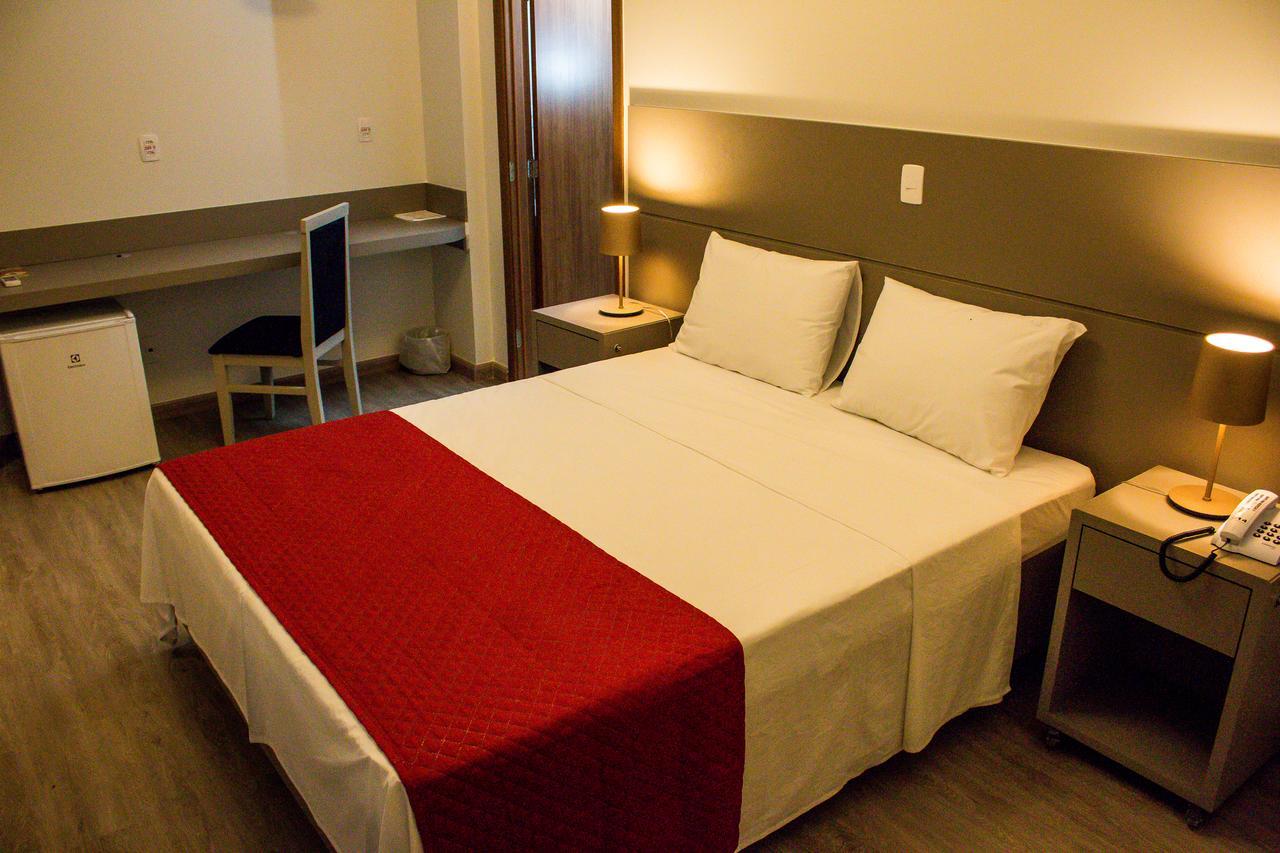 Ity Hotel Cristalina Esterno foto